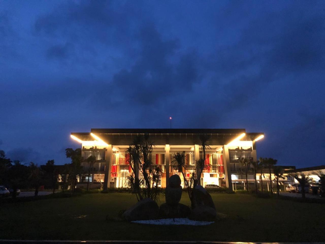 Swiss-Belresort Belitung Tanjungbinga エクステリア 写真
